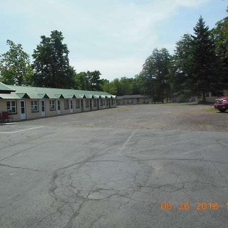 Evergreen Motel Oswego Εξωτερικό φωτογραφία