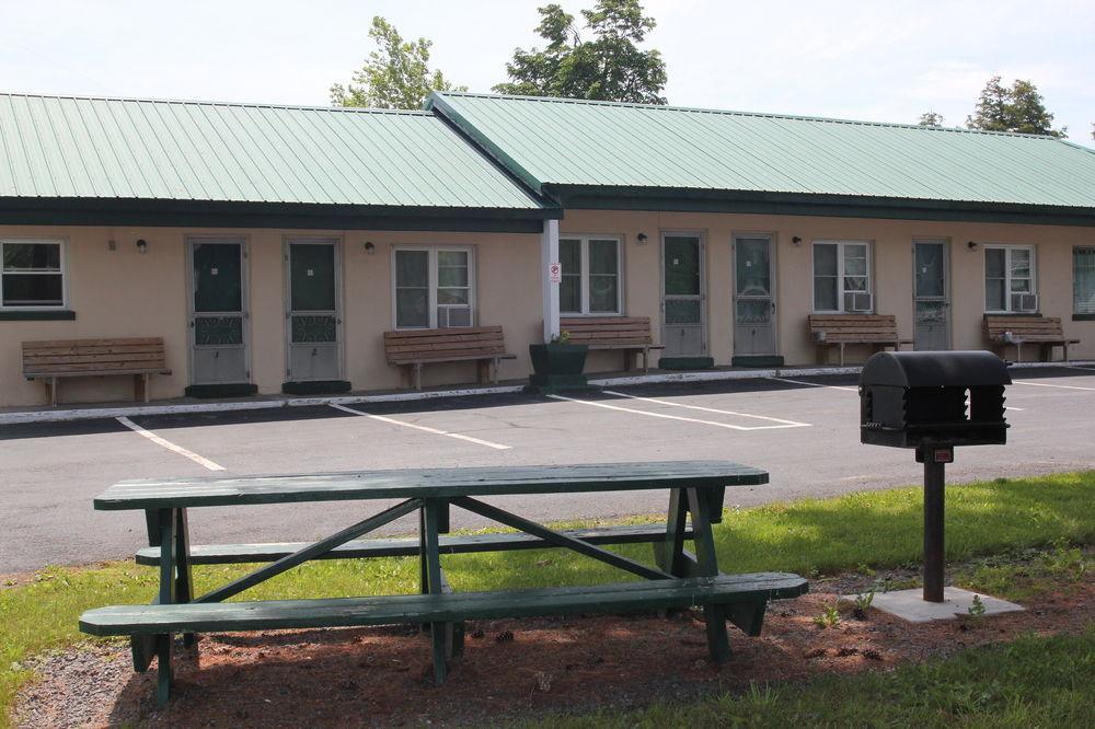 Evergreen Motel Oswego Εξωτερικό φωτογραφία