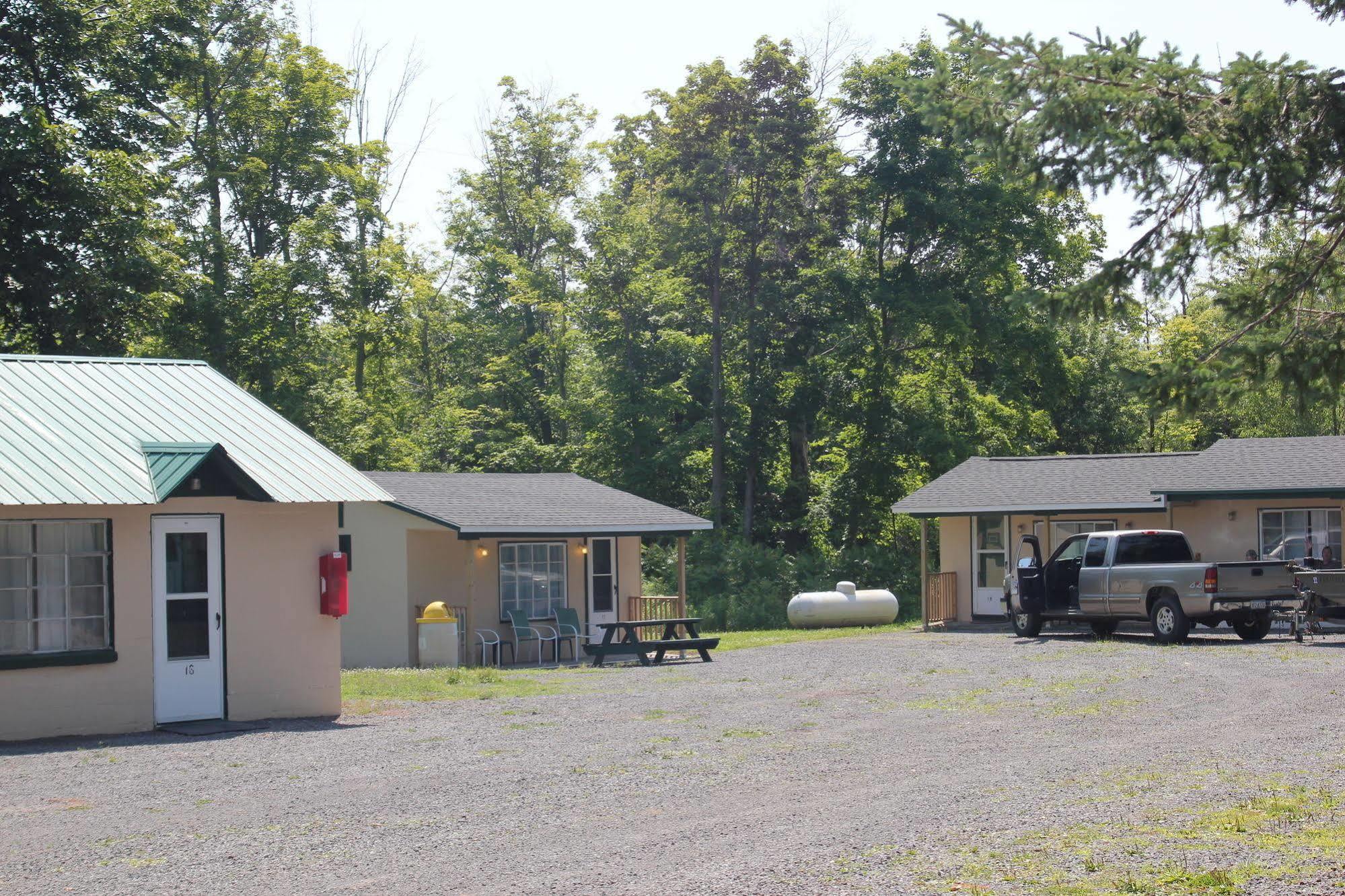 Evergreen Motel Oswego Εξωτερικό φωτογραφία