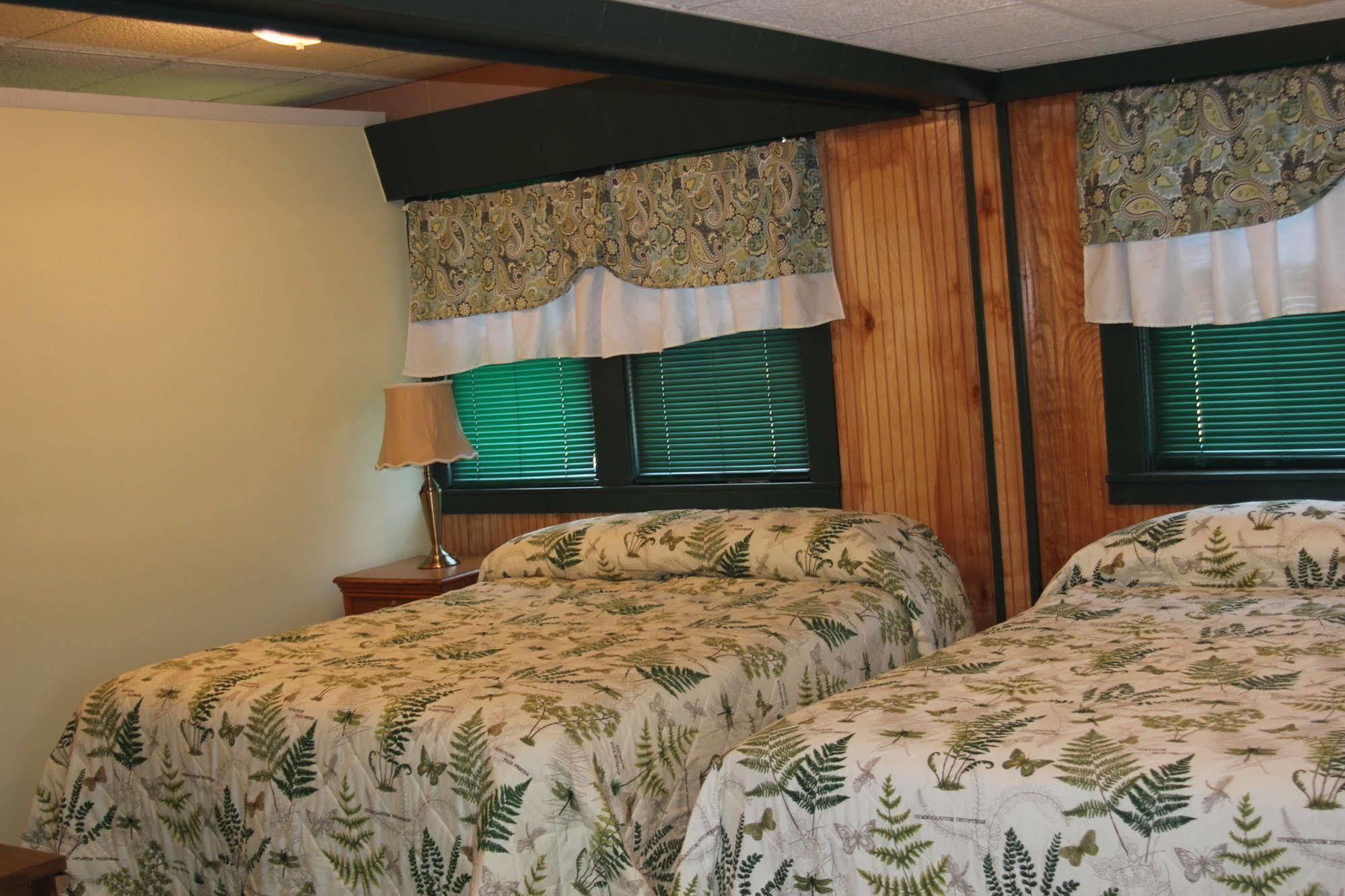 Evergreen Motel Oswego Εξωτερικό φωτογραφία