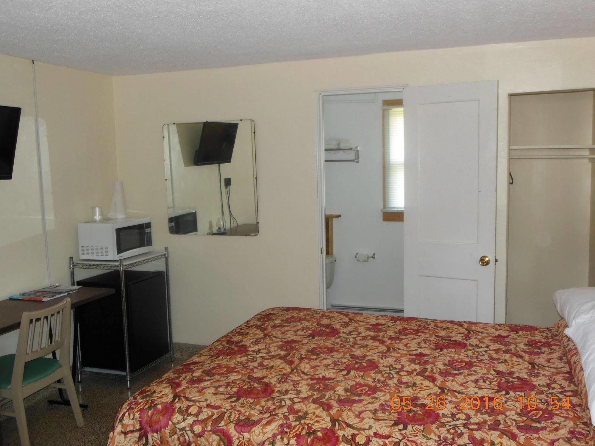 Evergreen Motel Oswego Εξωτερικό φωτογραφία