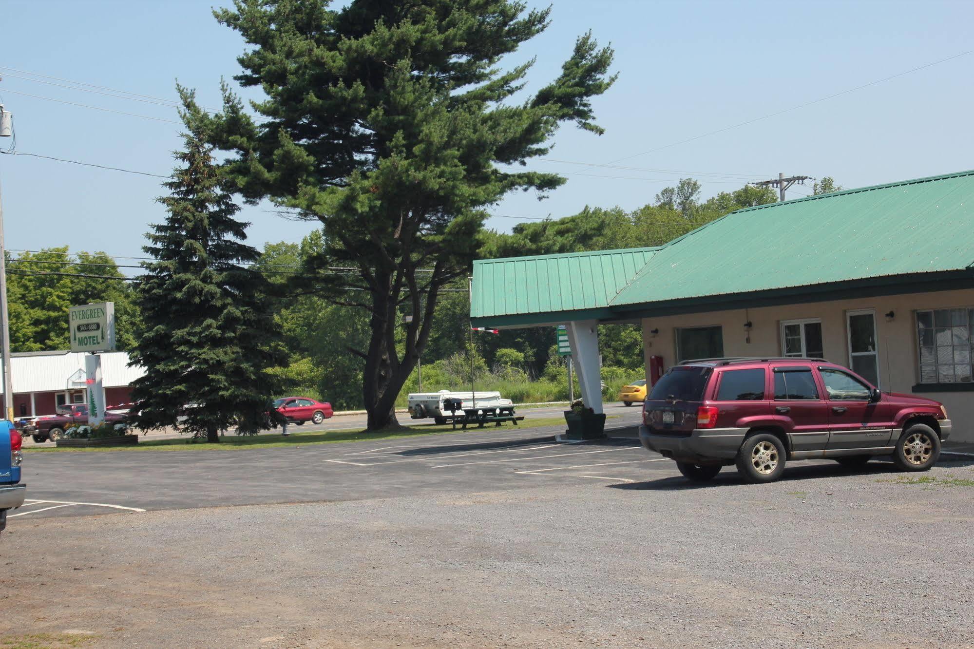 Evergreen Motel Oswego Εξωτερικό φωτογραφία
