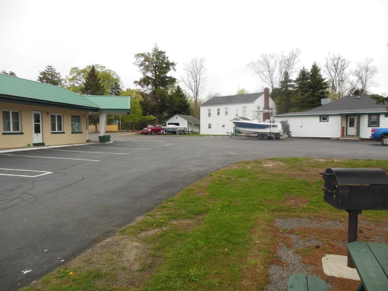Evergreen Motel Oswego Εξωτερικό φωτογραφία